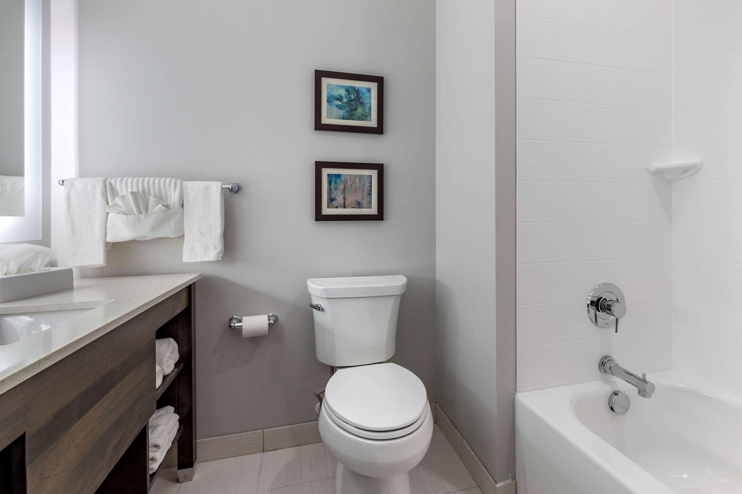 Comfort Suites Greenville Airport Exteriör bild